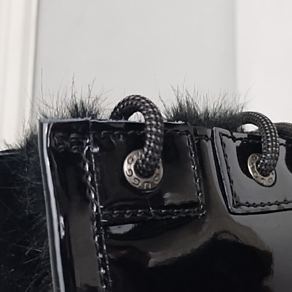 UGG Adirondack Boot lll Patent - Picture 12 of 17